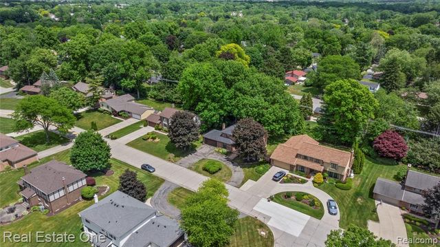 30056 Mayfair Drive, Farmington Hills, MI 48331