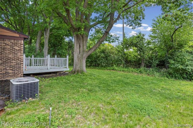 30056 Mayfair Drive, Farmington Hills, MI 48331