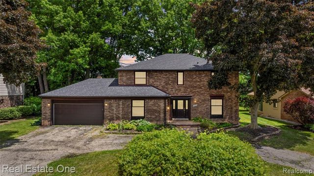 30056 Mayfair Drive, Farmington Hills, MI 48331