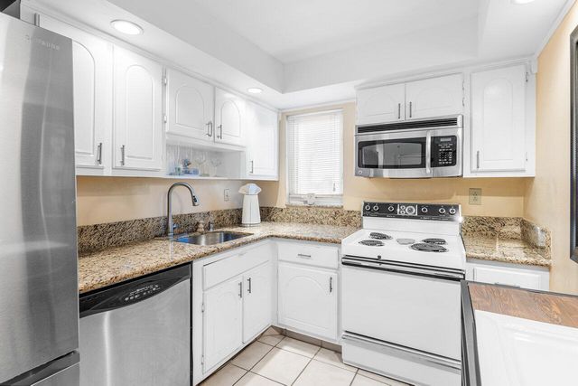 3301 S Ocean Boulevard 201, Highland Beach, FL 33487