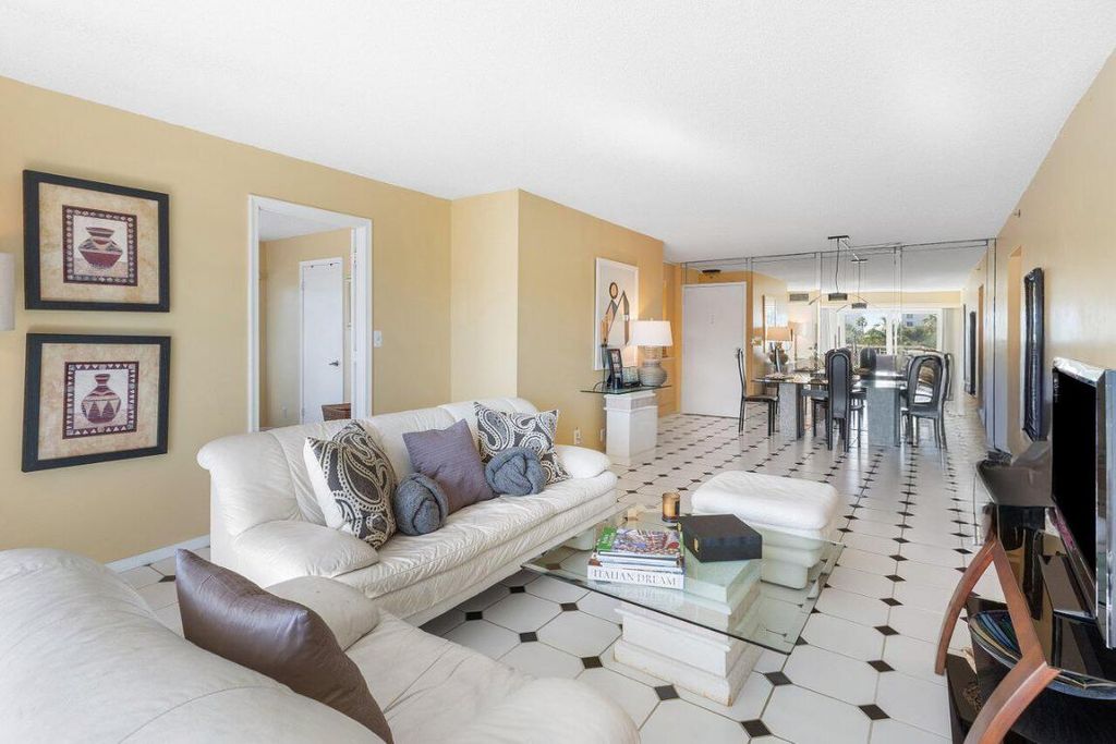 Image 15 of property listing at 3301 S Ocean Boulevard 201, Highland Beach, FL 33487