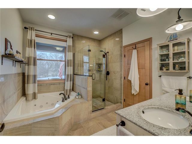 1100 Juniper Way, Hudson, WI 54016