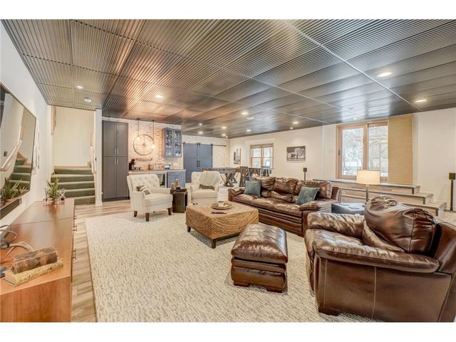 1100 Juniper Way, Hudson, WI 54016