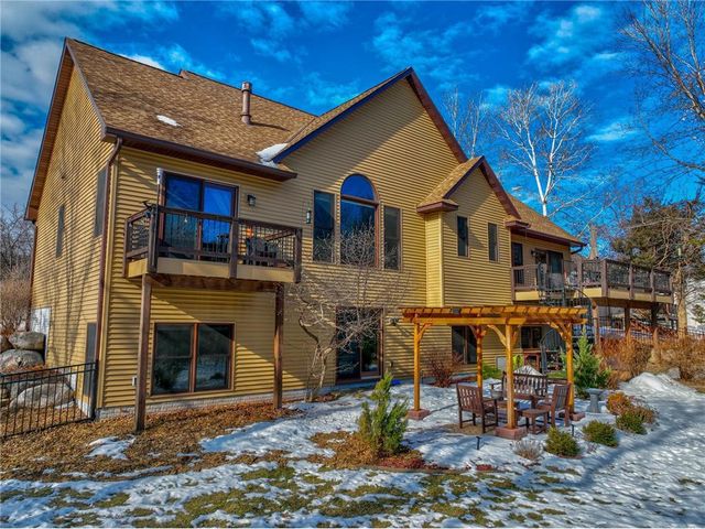 1100 Juniper Way, Hudson, WI 54016