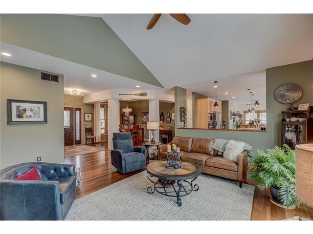 1100 Juniper Way, Hudson, WI 54016