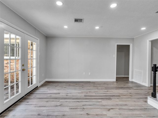 2305 Peach Lane, Pasadena, TX 77502