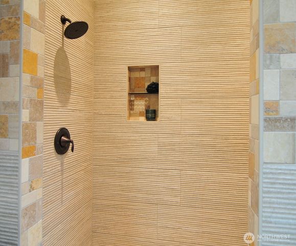 1055 N Jackson Avenue, East Wenatchee, WA 98802