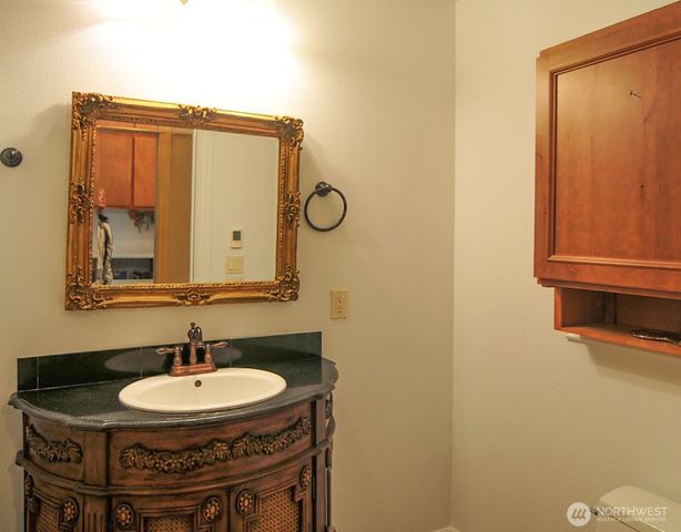 1055 N Jackson Avenue, East Wenatchee, WA 98802