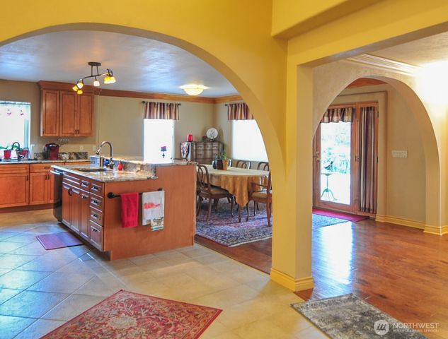 1055 N Jackson Avenue, East Wenatchee, WA 98802