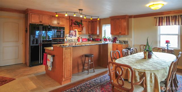 1055 N Jackson Avenue, East Wenatchee, WA 98802