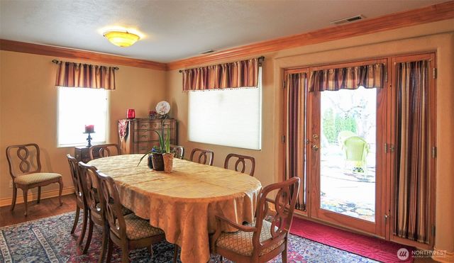 1055 N Jackson Avenue, East Wenatchee, WA 98802