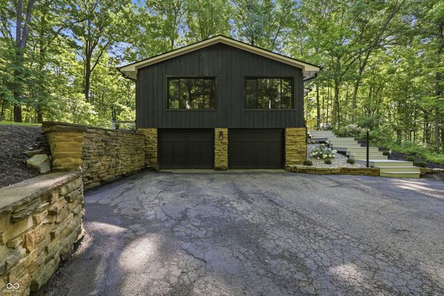 9220 Sandbury Road, Indianapolis, IN 46256
