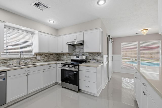 3403 Winter Lane, Baytown, TX 77521