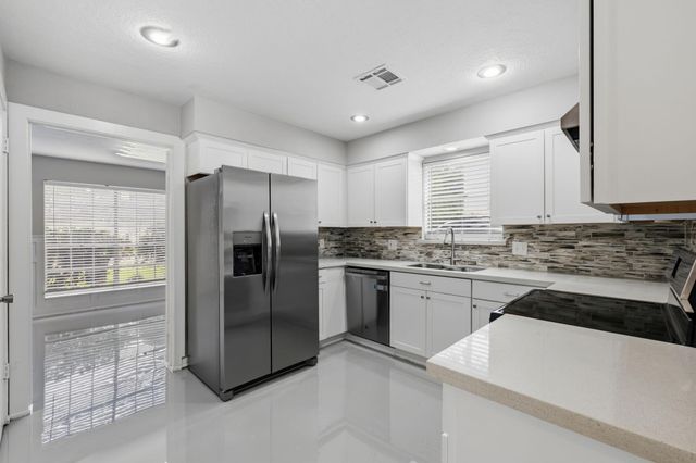 3403 Winter Lane, Baytown, TX 77521