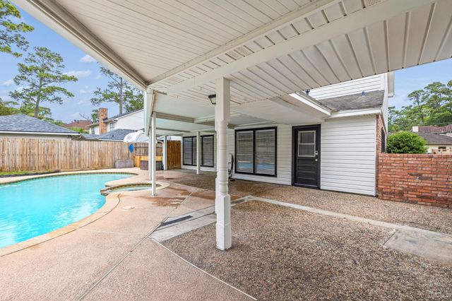 3403 Winter Lane, Baytown, TX 77521