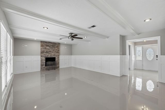3403 Winter Lane, Baytown, TX 77521