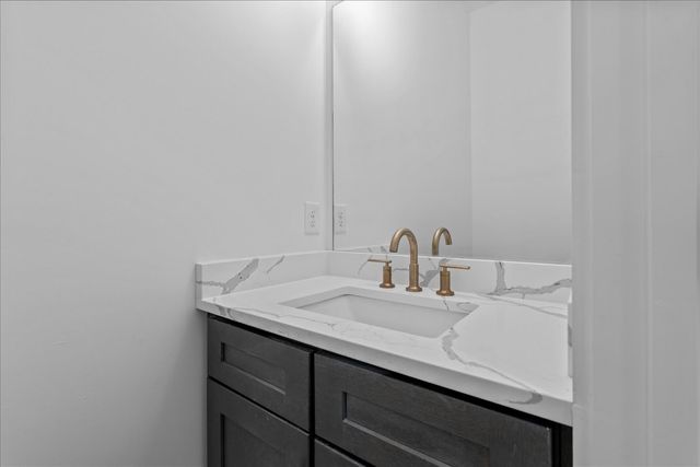 329 Seneca Dr, Nashville, TN 37214