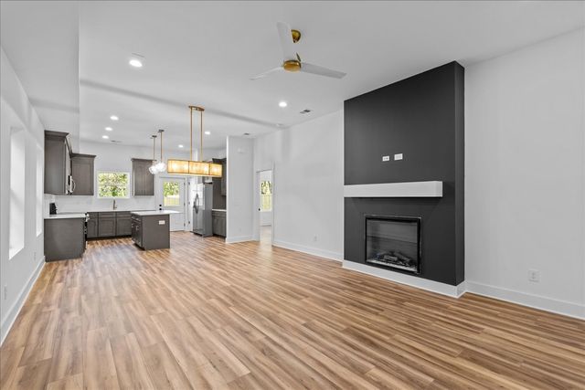 329 Seneca Dr, Nashville, TN 37214