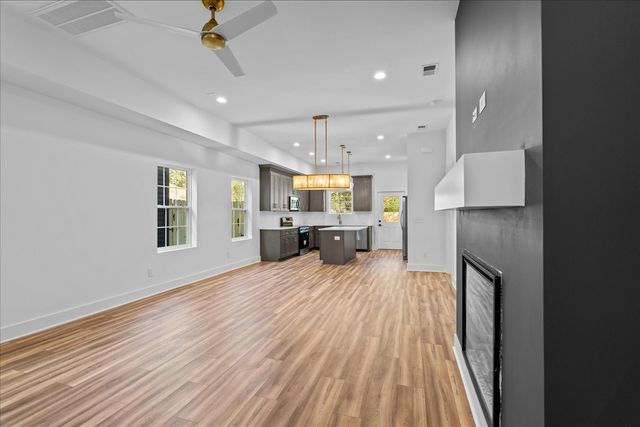 329 Seneca Dr, Nashville, TN 37214