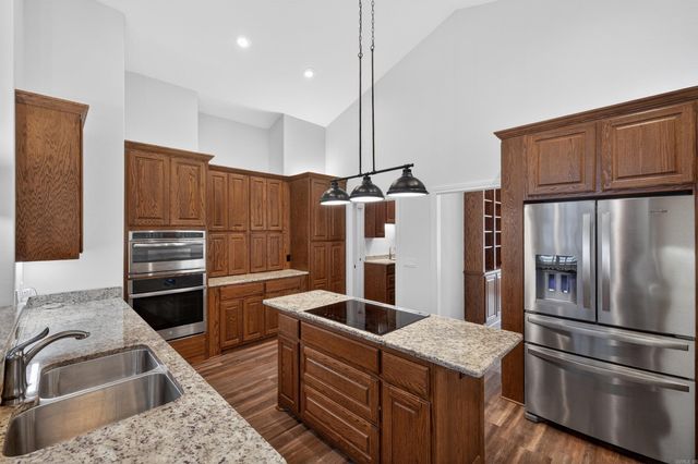 74 Salvatierra Way, Hot Springs Village, AR 71909