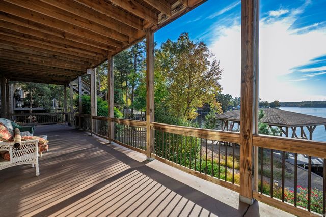 74 Salvatierra Way, Hot Springs Village, AR 71909