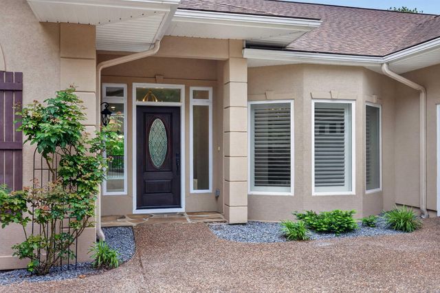 74 Salvatierra Way, Hot Springs Village, AR 71909