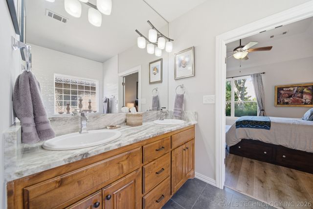 14510 S Vandalia Avenue, Bixby, OK 74008