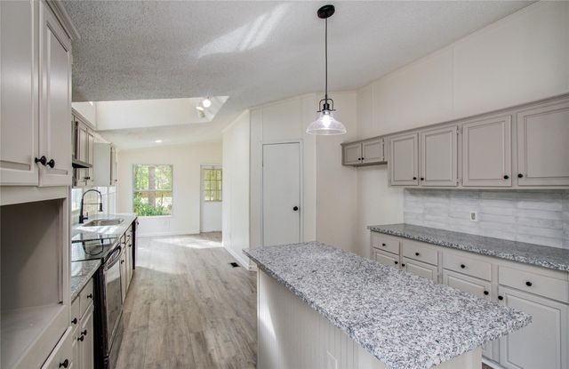 796 County Road 373, Splendora, TX 77372