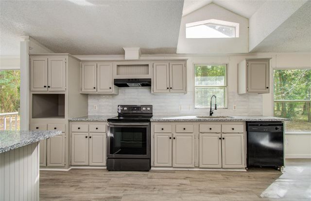 796 County Road 373, Splendora, TX 77372