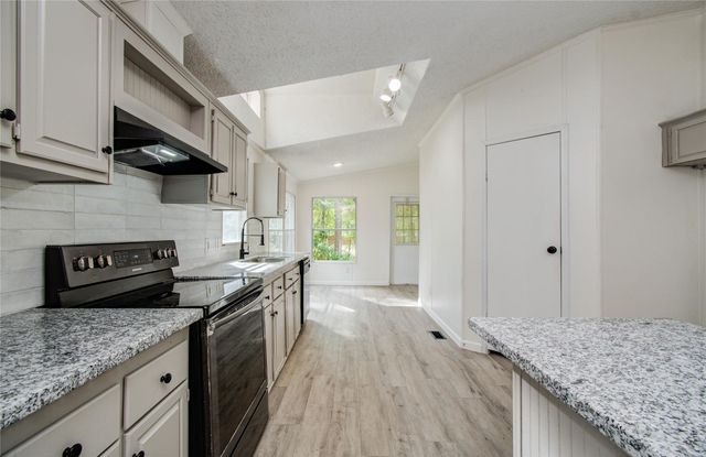 796 County Road 373, Splendora, TX 77372