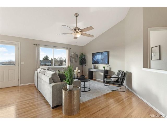 19423 E Tufts Cir, Centennial, CO 80015