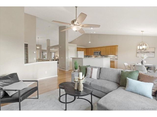 19423 E Tufts Cir, Centennial, CO 80015