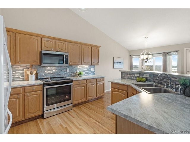 19423 E Tufts Cir, Centennial, CO 80015