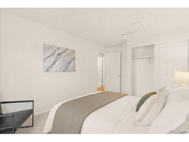 19423 E Tufts Cir, Centennial, CO 80015