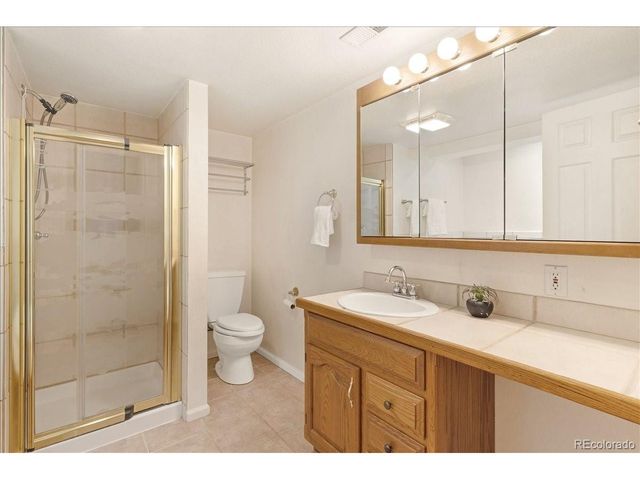 19423 E Tufts Cir, Centennial, CO 80015