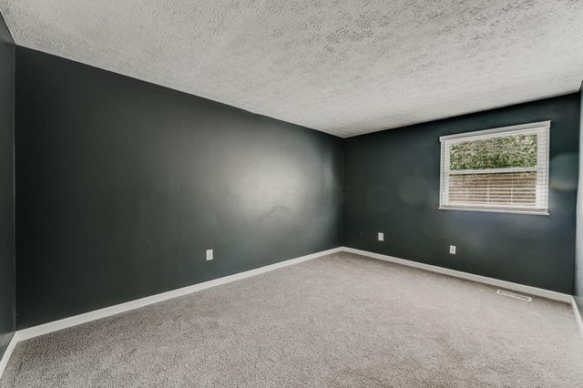 2853 Avati Drive, D5, Columbus, OH 43207