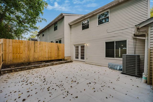 2853 Avati Drive, D5, Columbus, OH 43207