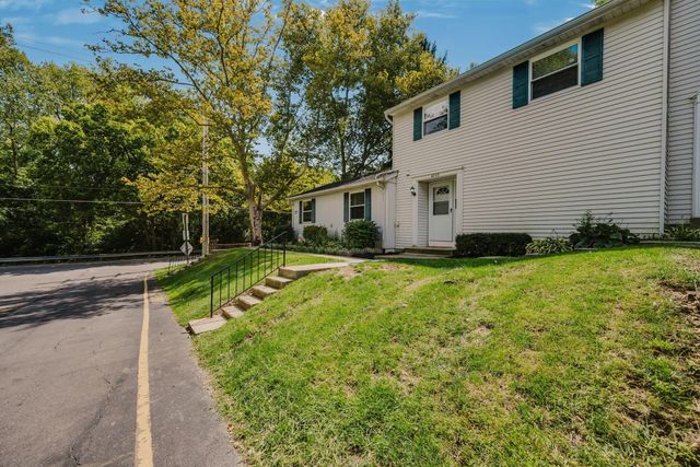 2853 Avati Drive, D5, Columbus, OH 43207