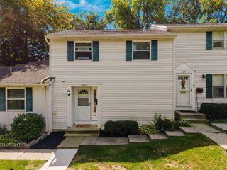 2853 Avati Drive, D5, Columbus, OH 43207