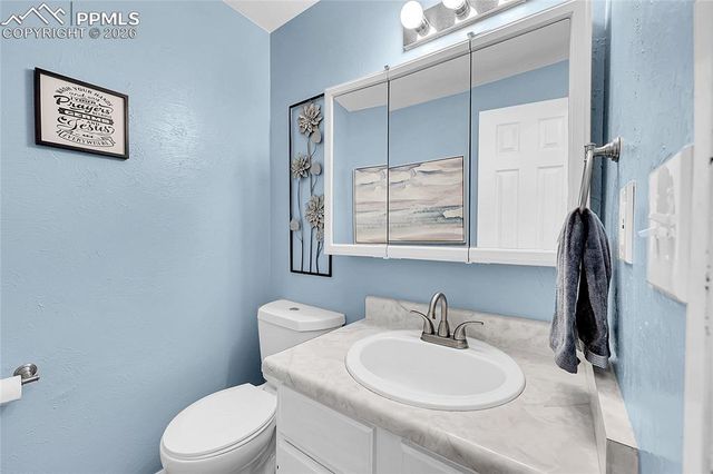 218 W Rockrimmon Boulevard C, Colorado Springs, CO 80919