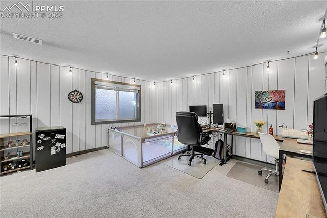 218 W Rockrimmon Boulevard C, Colorado Springs, CO 80919