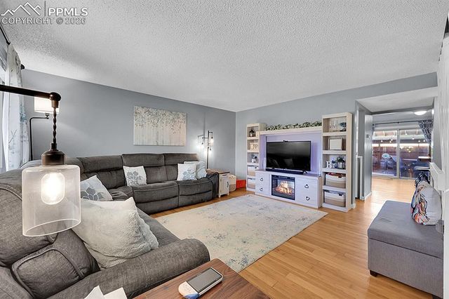 218 W Rockrimmon Boulevard C, Colorado Springs, CO 80919