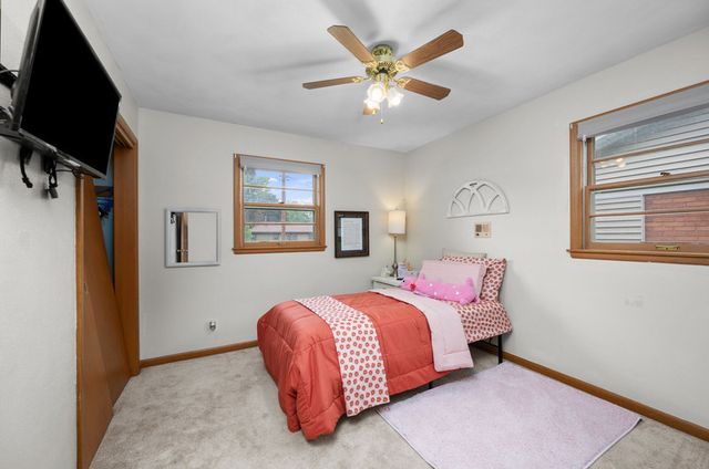437 26th Avenue, East Moline, IL 61244