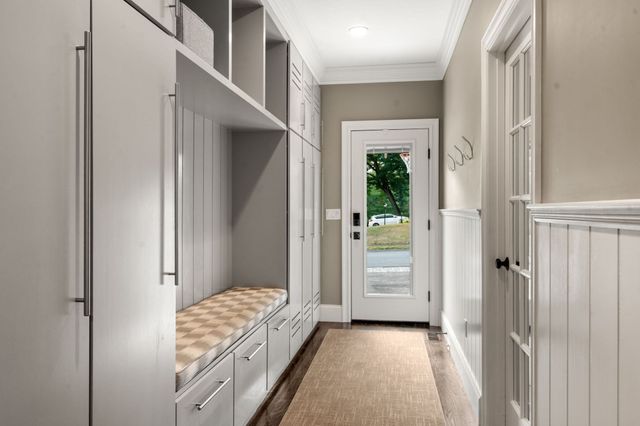 25 Arch St, Needham, MA 02492