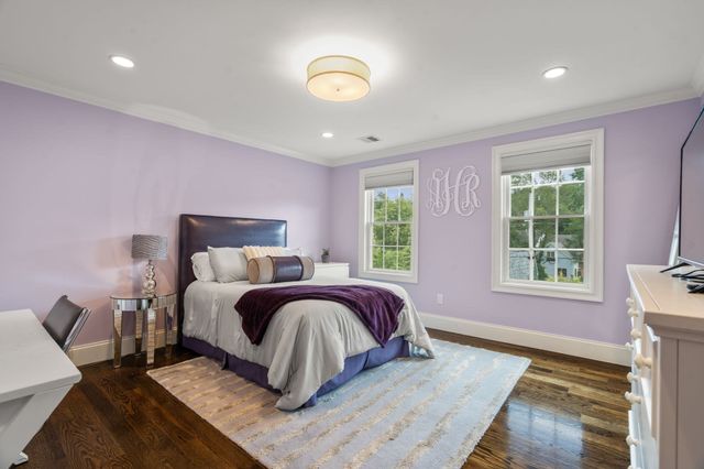 25 Arch St, Needham, MA 02492