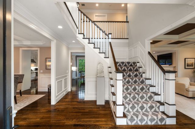25 Arch St, Needham, MA 02492