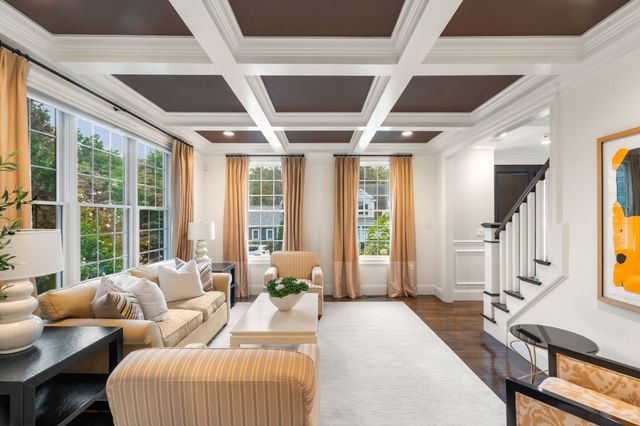 25 Arch St, Needham, MA 02492