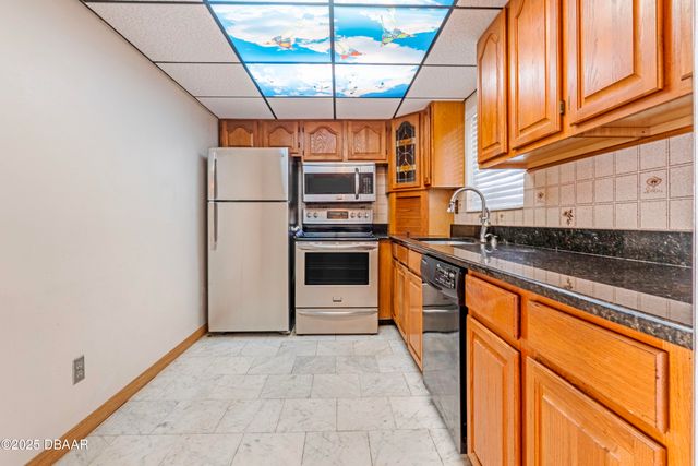 100 Silver Beach Ave Apt 816, Daytona Beach, FL 32118