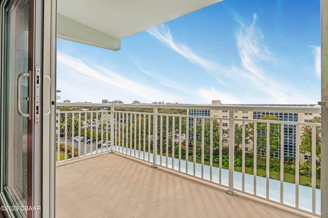 100 Silver Beach Ave Apt 816, Daytona Beach, FL 32118
