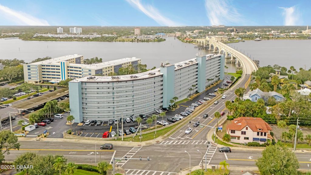 100 Silver Beach Ave Apt 816, Daytona Beach, FL 32118